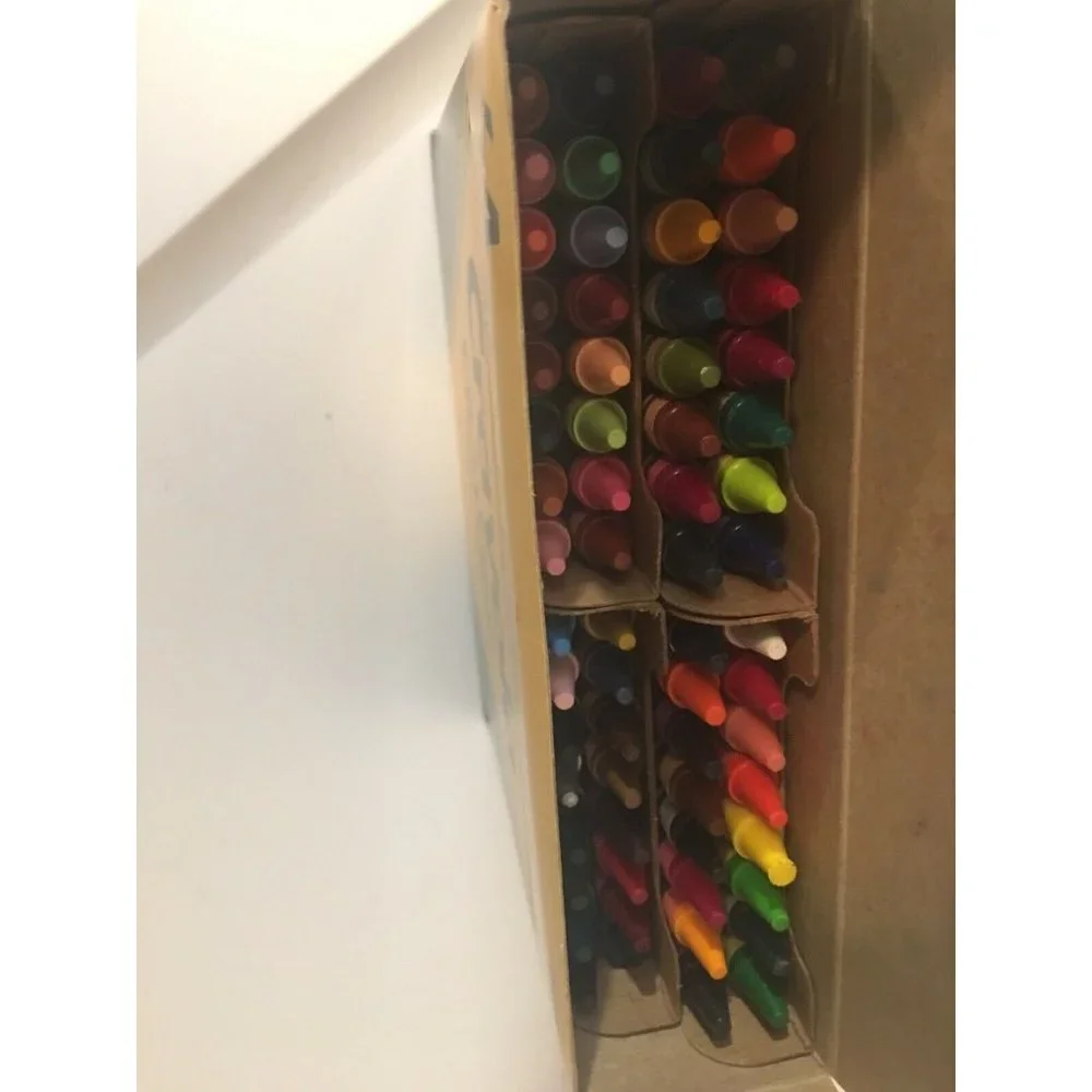 Vtg Crayola Crayon Collectors Tin 64Crayons Plus Bear Ornament 1992 Series First